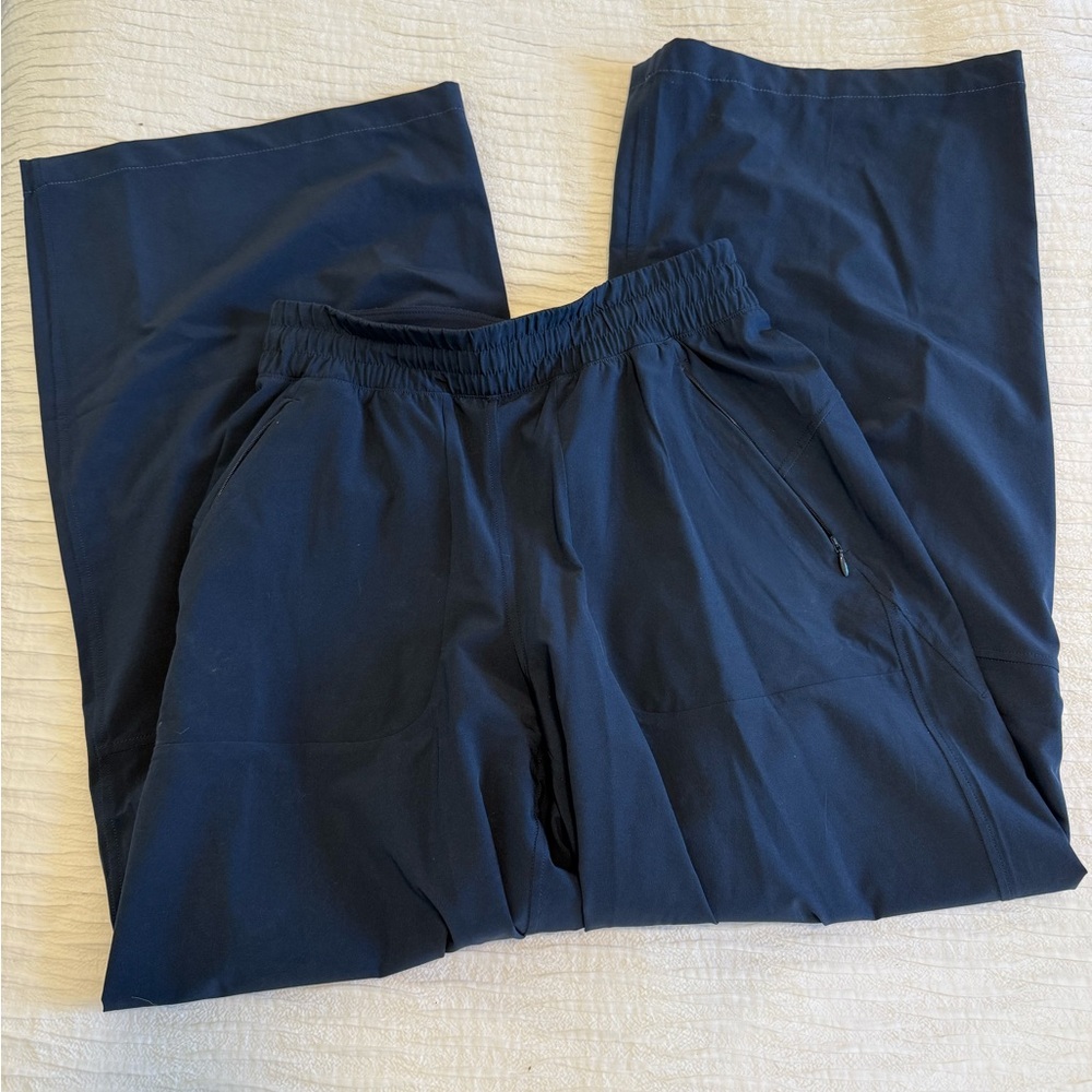 Swift Mid-Rise Wide-Leg Pant